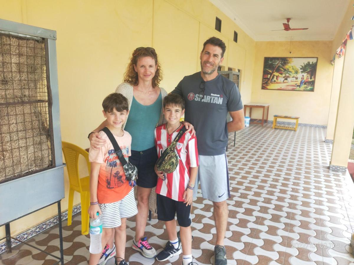 Mini Homestay Khajuraho Ngoại thất bức ảnh