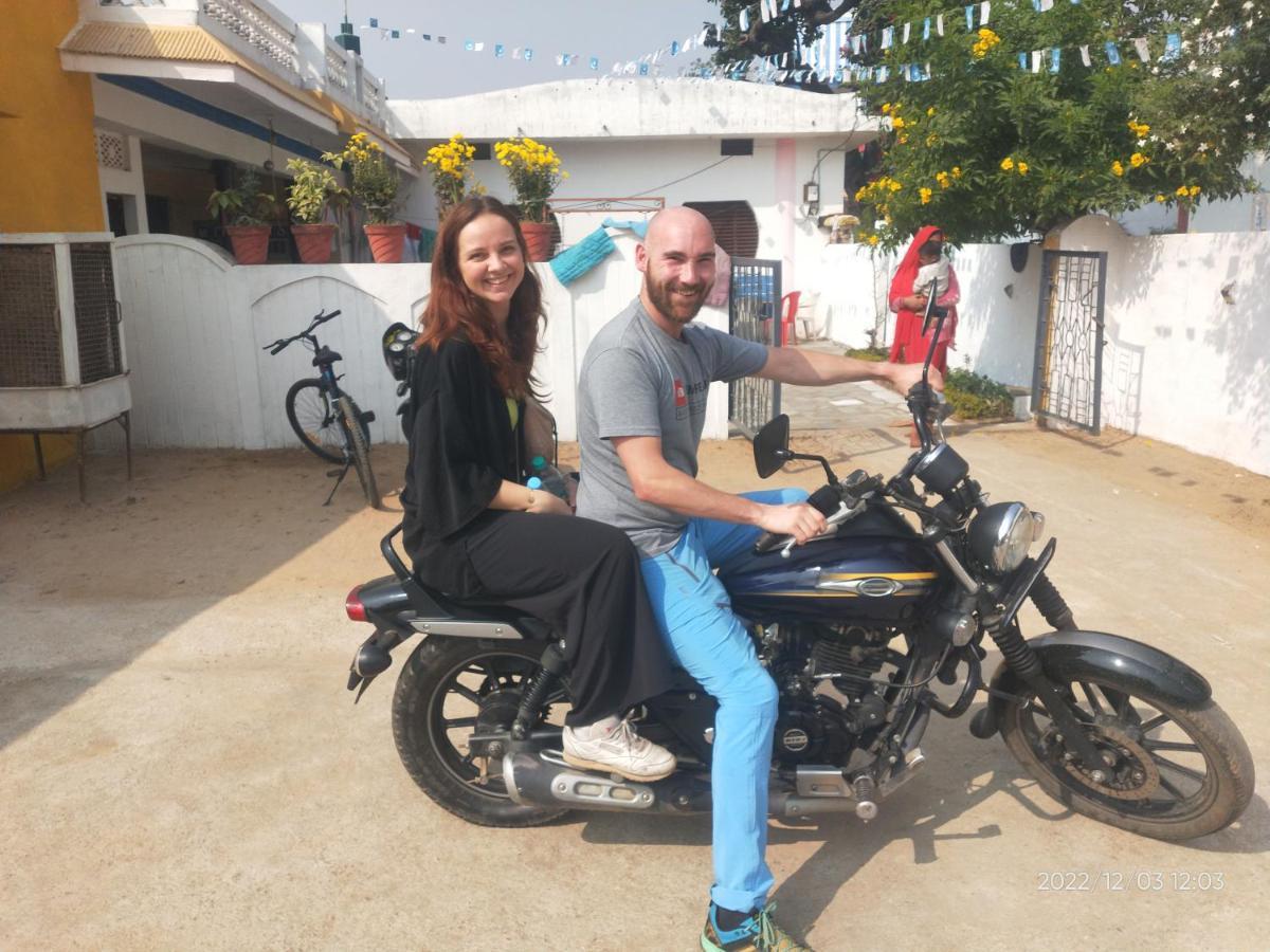 Mini Homestay Khajuraho Ngoại thất bức ảnh